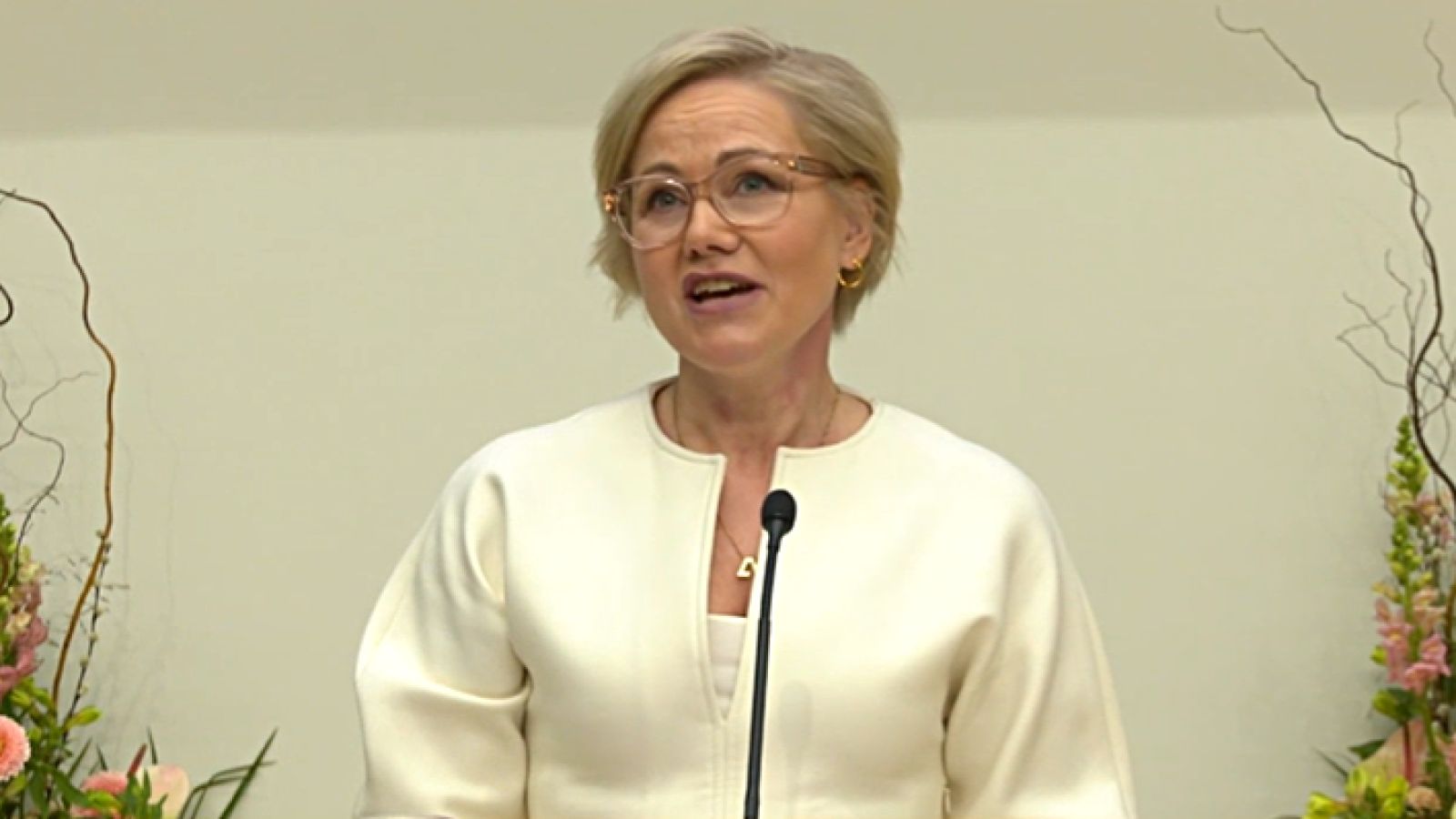 Helseministeren freder fødeavdelinger i nord