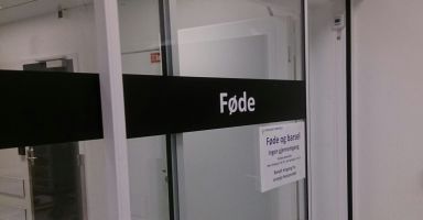 Færre og færre jordmødre